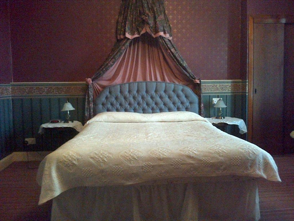 Aurora Hotel & Italian Restaurant Nairn Room photo